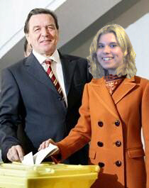 Lea with G. Schröder
